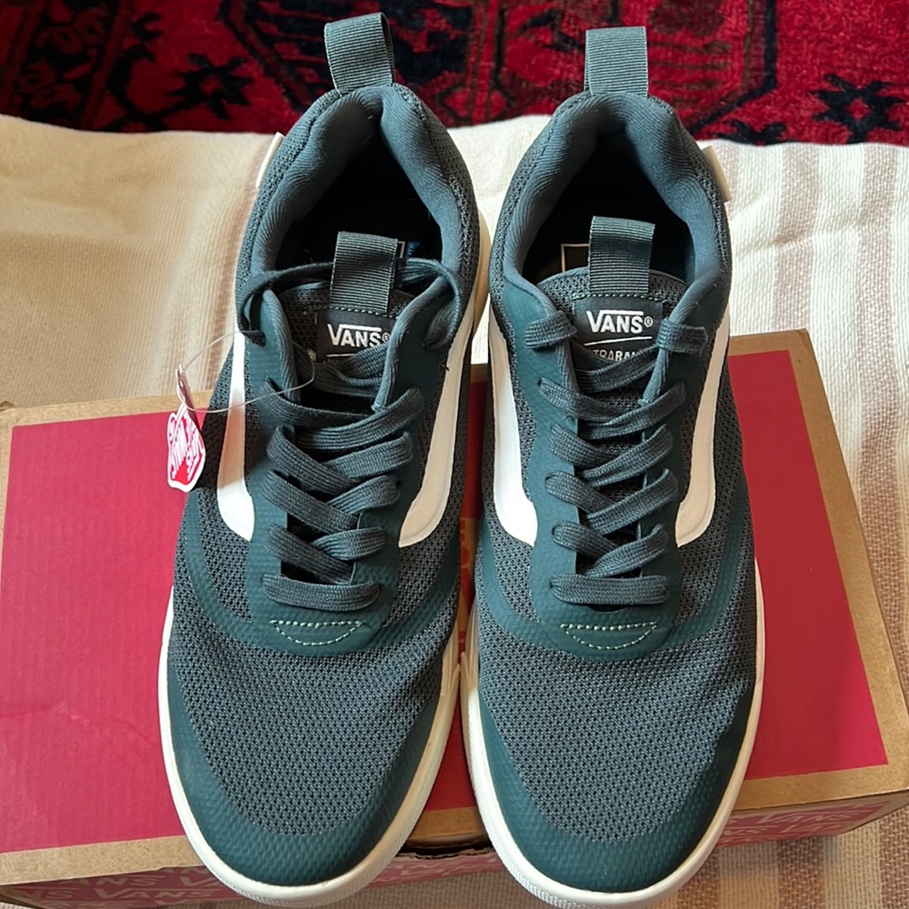 Vans UltraRange Rapidweld Sneakers- Brand New!